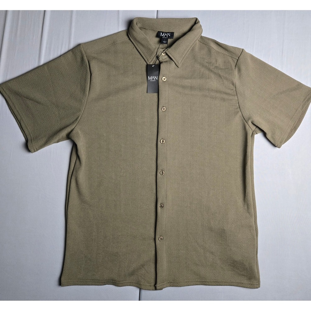 boohooMAN Mens 2 Piece Set Textured Shirt and Shorts Olive Green Size L NWT